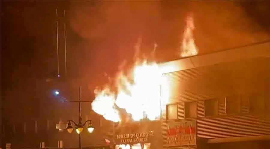 Saqueos, quema de autos y edificios, y casi 900 detenidos en una nueva madrugada violenta en Francia