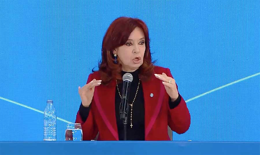 Cristina Kirchner exhortó al FMI a hacerse cargo de sus propios desmanejos