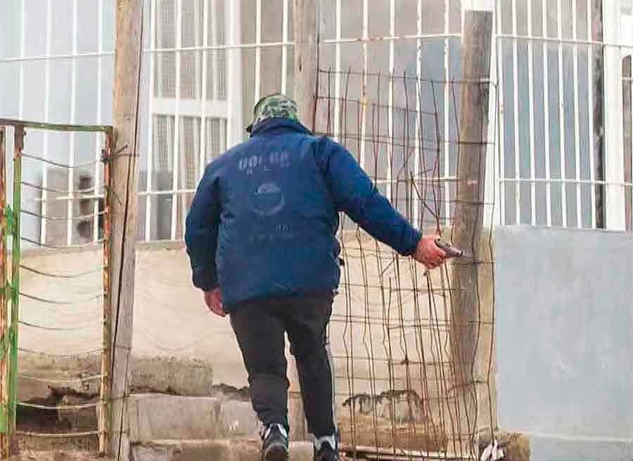 Atacaron al candidato a gobernador Juan Pablo Luque cuando realizaba campaña en un barrio de Trelew