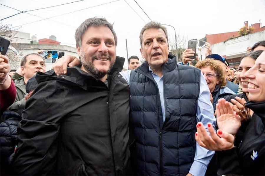 Massa junto a Santoro visitó Ciudad Oculta: almorzó y dialogó con vecinos