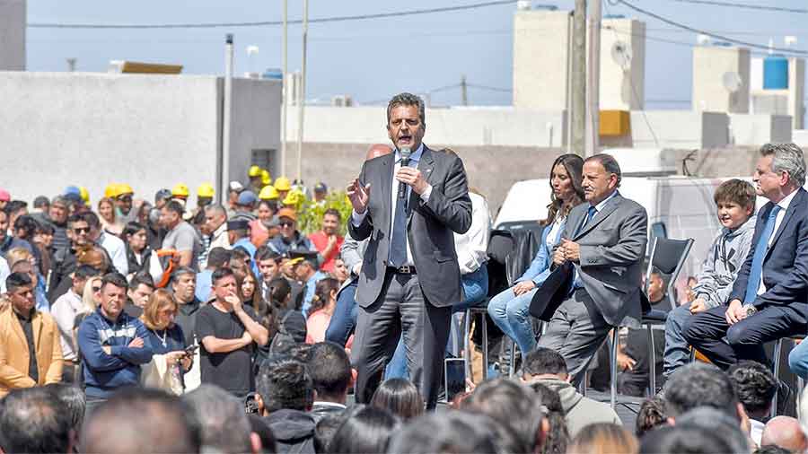 Massa en La Rioja: “Se discute si los argentinos son parte del futuro o son abandonados a su suerte”