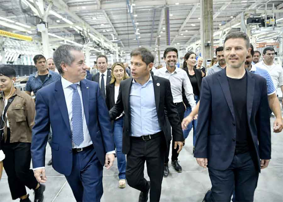 En Zárate, Kicillof participó de la puesta en marcha de una nave industrial de Toyota