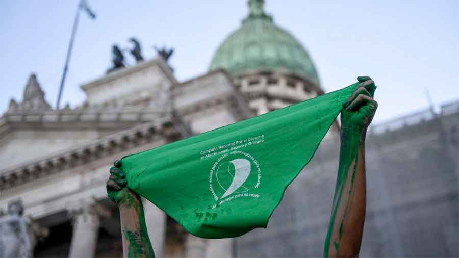 Diputados de La Libertad Avanza presentaron un proyecto para derogar la ley de aborto legal