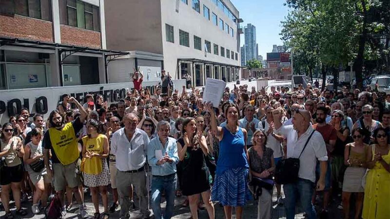 Científicos piden el rechazo a la Ley Bases: “Es un instrumento de destrucción de la ciencia argentina”